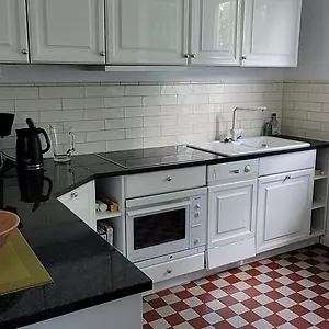 Apartment Ganze Mit Garten
